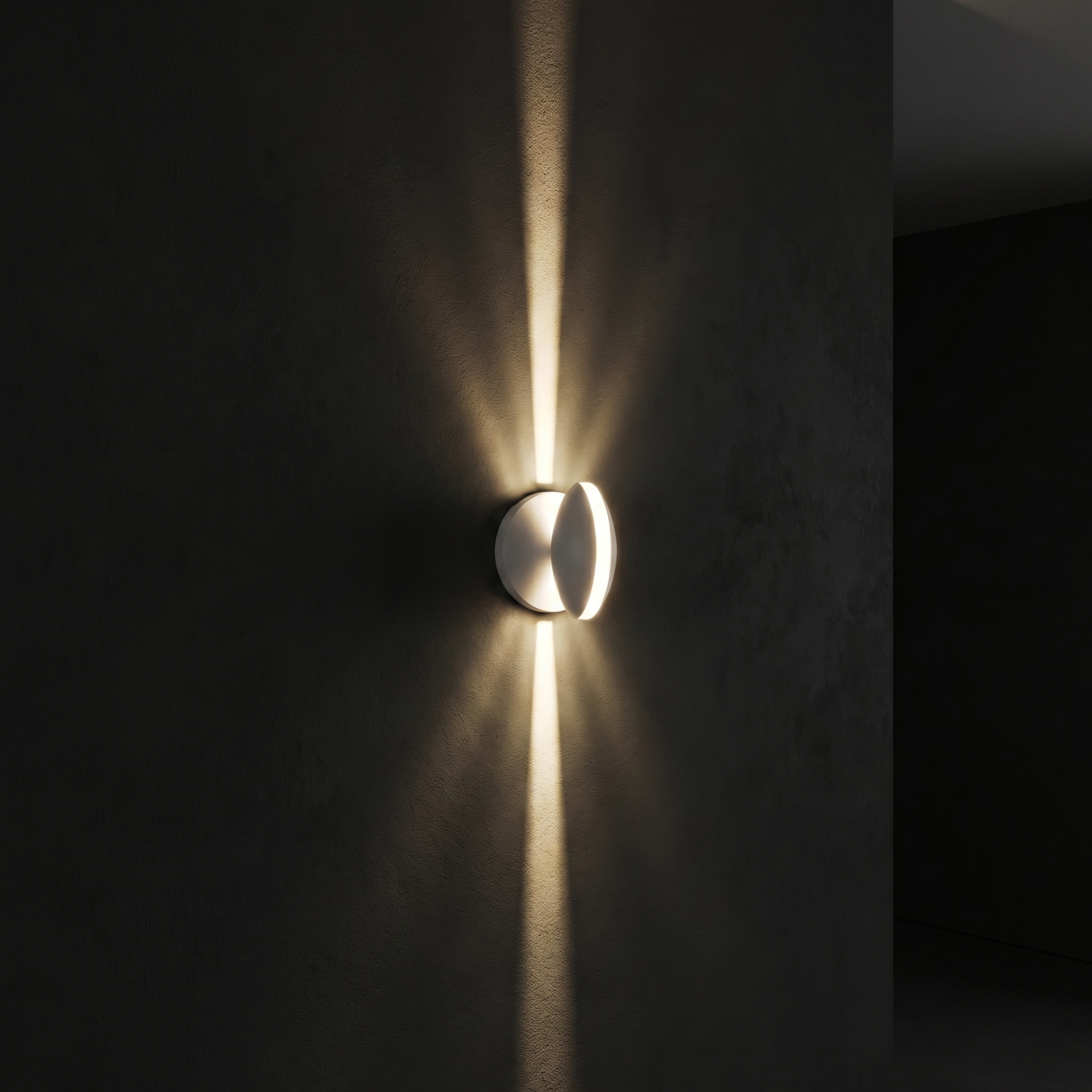 Luma Axis Wall Light