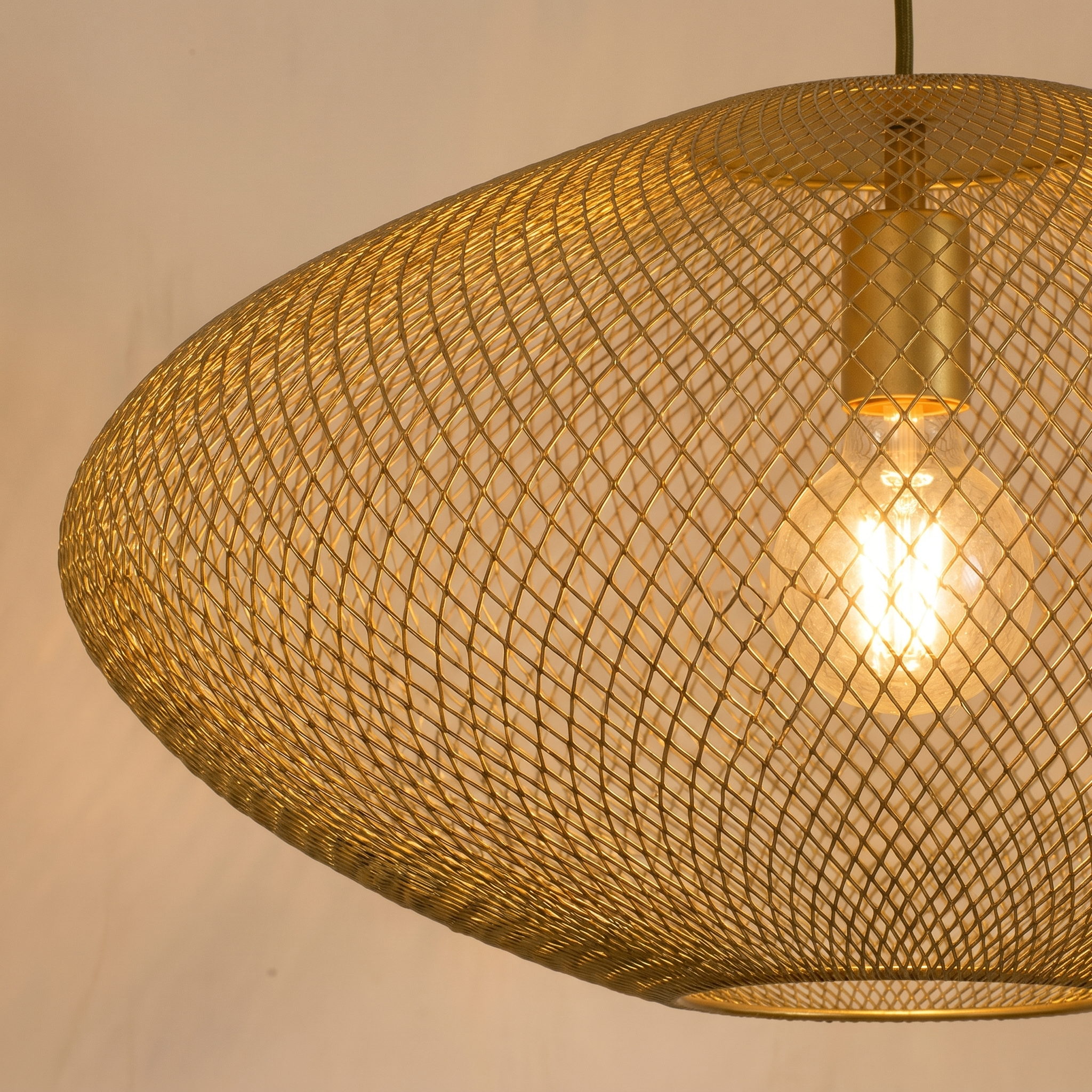 Aurelia Mesh Pendant